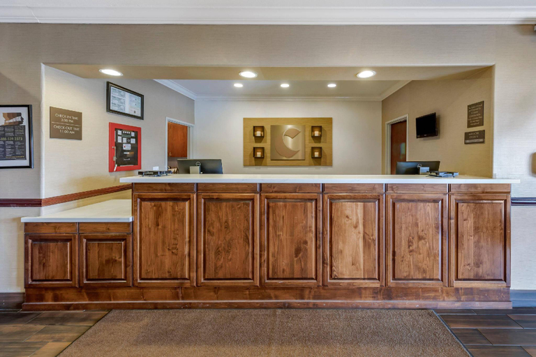 Public Area 2, Comfort Suites Near Six Flags Magic Mountain, Los Angeles