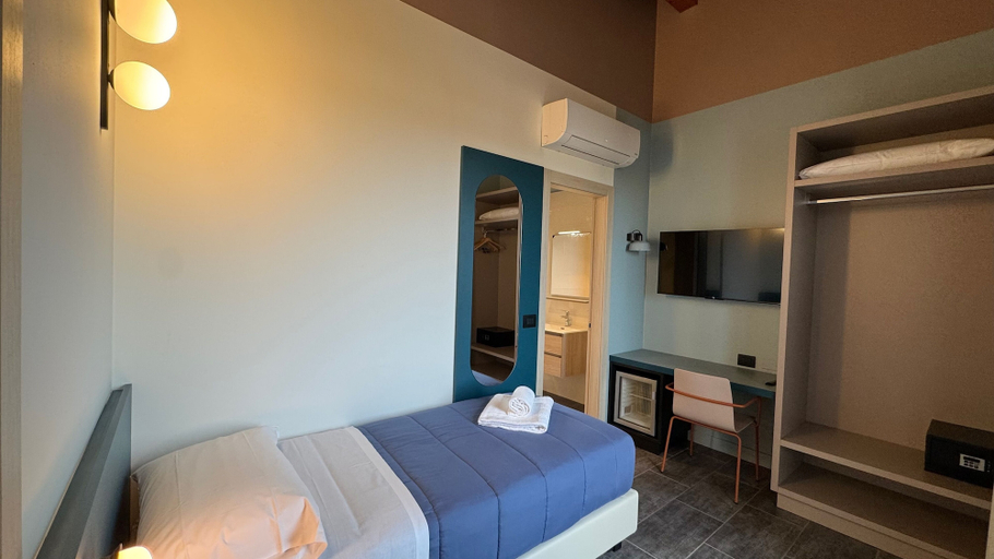 Bedroom 5, HC Hotel Manerbio Loft, Brescia