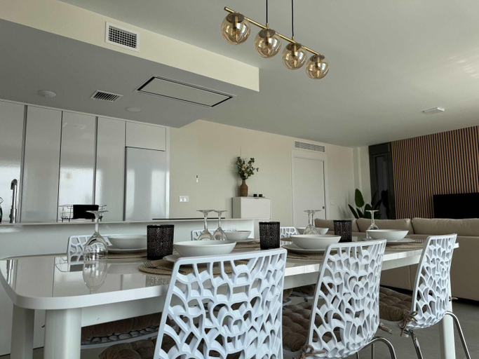 4, Resort Seascape Villa 8 by Bookaparadise, Alicante