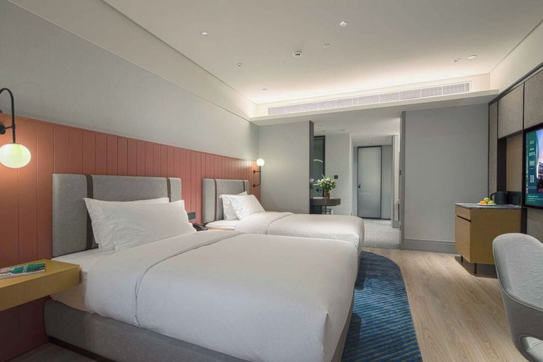 Bedroom 2, Binzhou Sunstone Plaza Hotel, Binzhou