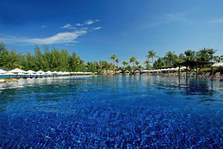 Sport & Beauty 2, Splash Beach Resort Maikhao Phuket, Pulau Phuket
