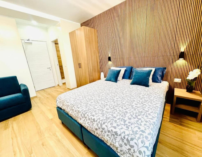 Bedroom 5, Casa Romano SeaFront, Rome