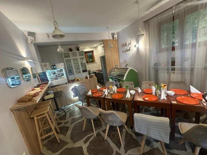 Food & Drinks 4, Willa M Slow Travel Cisza Park Centrum, Nowy Sącz