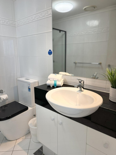 Bathroom 4, The Crest Apartments, Gold Coast