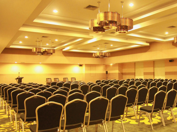 Business Facilities 4, Pesonna Pekanbaru, Pekanbaru