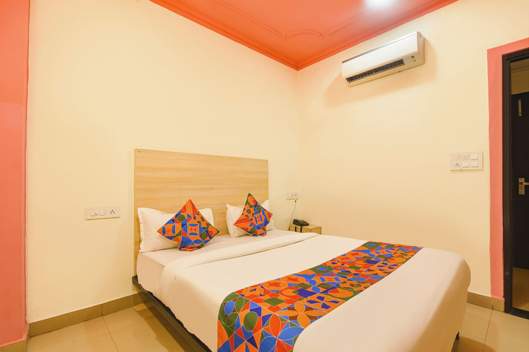 Room 3, Via Capitol Square, Jaipur