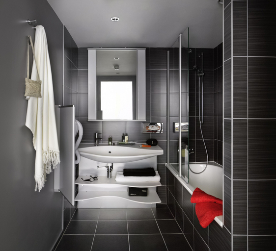 Bathroom 5, Aparthotel Adagio Strasbourg Place Kleber, Bas-Rhin