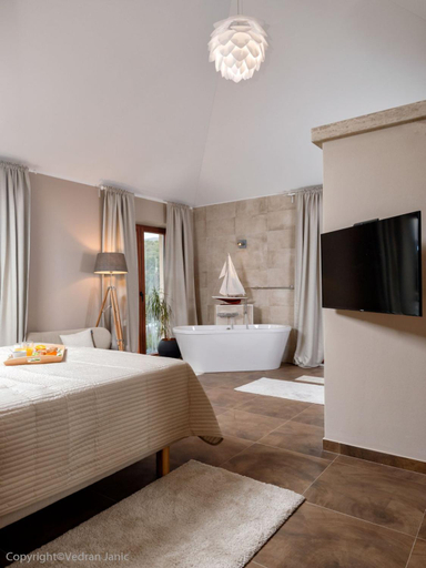 Bedroom 2, Beautiful Hvar Villa 4 Bedrooms Villa Stone Pine Private Infinity Pool, Jelsa