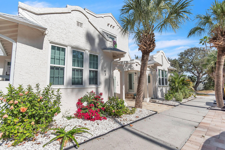 Exterior 4, La Barra #101, Pinellas