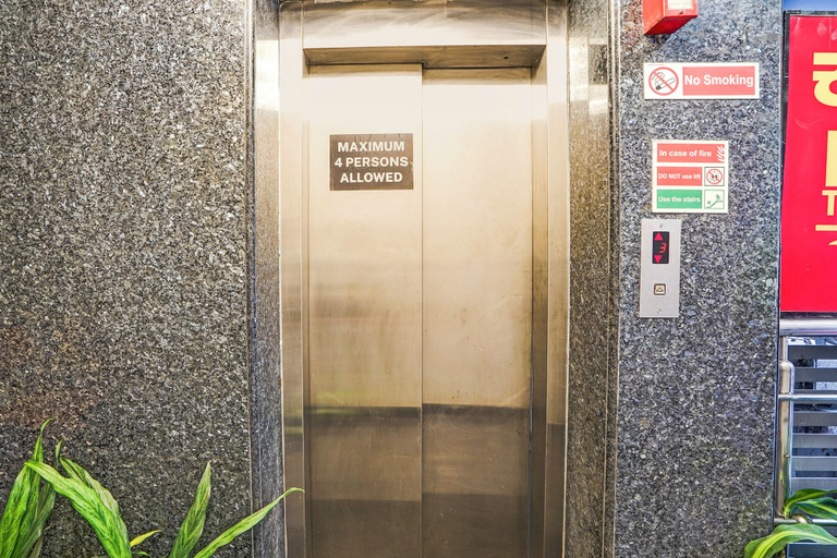 Elevator 2, Fabhotel Raayara Bliss, Bangalore