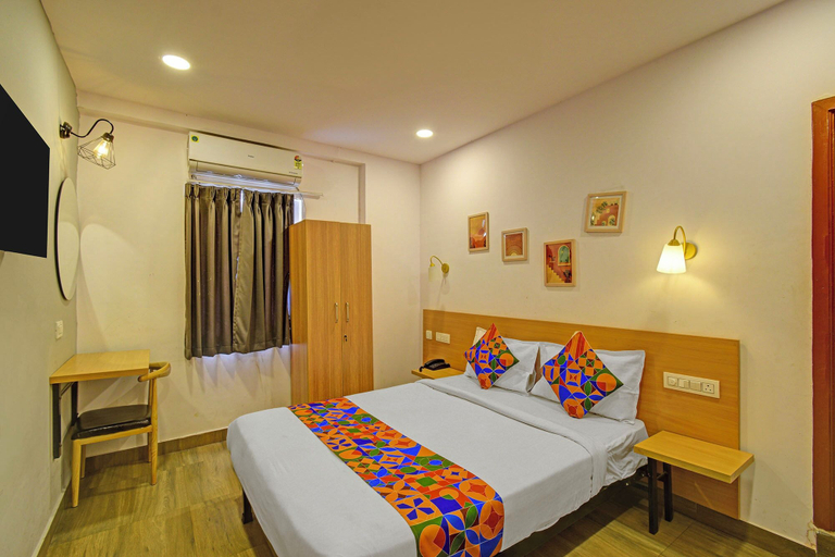 Room 5, Fabhotel Casa Grand Himayathnagar, Hyderabad