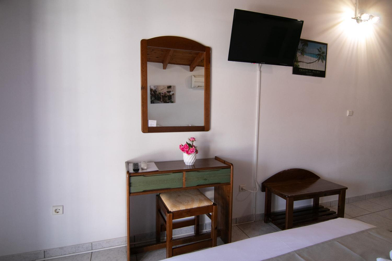 Others 5, Malvasia Corner Studios - ex Romeo's House, Peloponnese