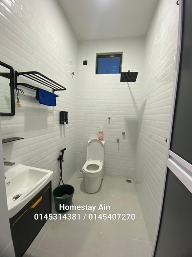 Bathroom, Homestay Ain, Kuala Terengganu