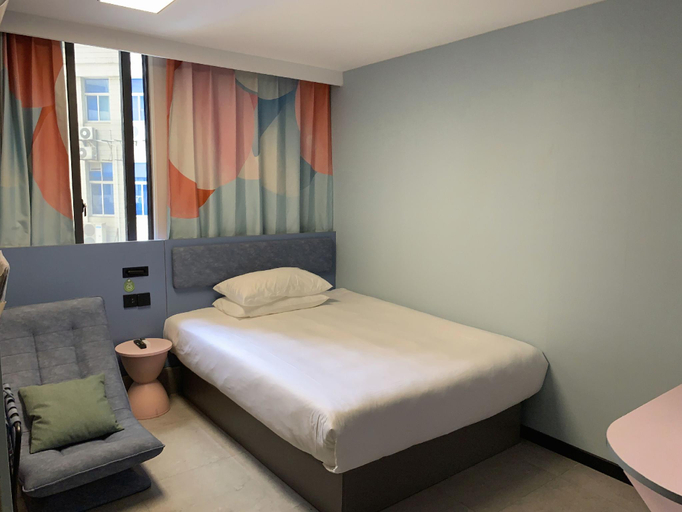 Bedroom 2, Hi Inn Shanghai Bund Nanjing Road Pedestrian Street, Shanghai