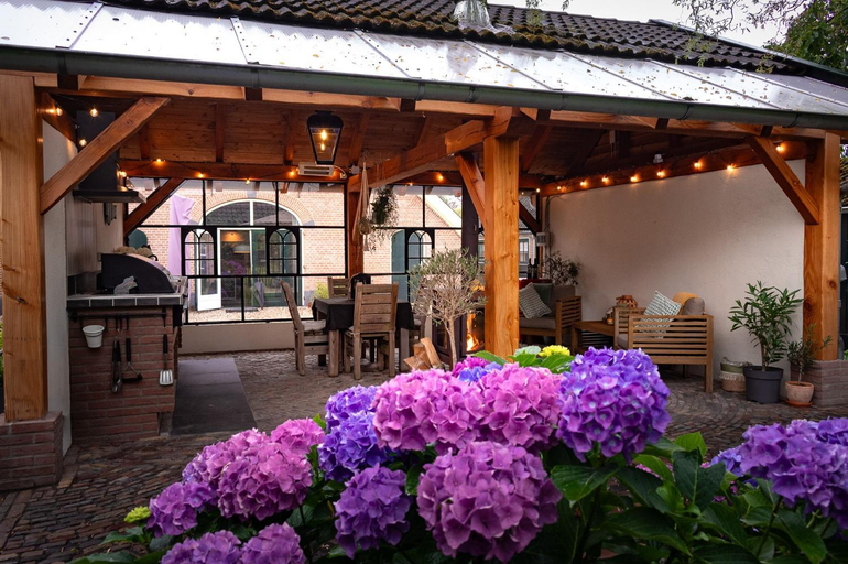 Others 4, B&B Oud-Zilven, Apeldoorn