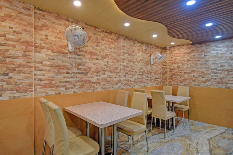 Food & Drinks 3, Hotel O The Royal Inn, North 24 Parganas