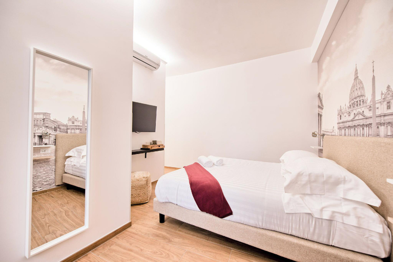 Bedroom 2, Caesar's quarters - private rooms in Rome, Roma