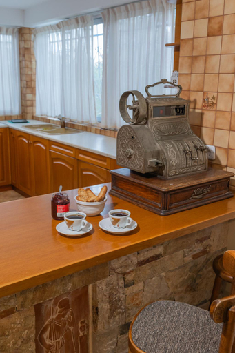 Food & Drinks 4, Mulberry House by the Sea Νεα Μακρη, Attica