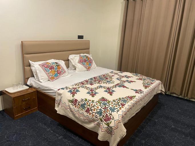Bedroom 5, Taha Inn Home comfort, Srinagar
