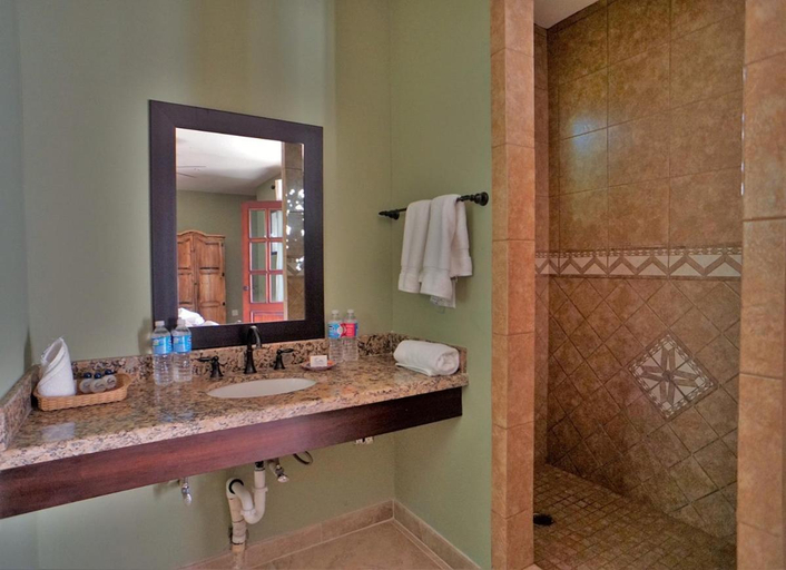 Bathroom 4, The Cerritos Beach Inn, La Paz