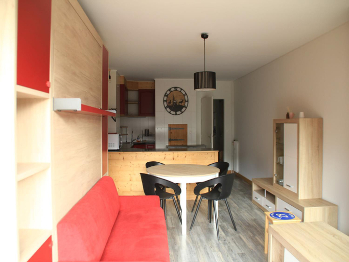 Others 5, Apartment with parking in Chatel, Haute-Savoie
