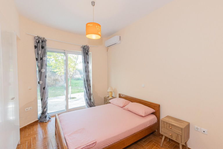 Bedroom 2, Mulberry House by the Sea Νεα Μακρη, Attica