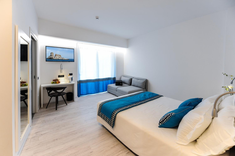 Bedroom 3, Bellini, Udine