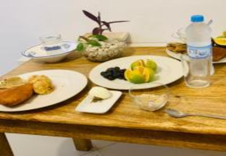 Food and beverages, Hello Rafiki GuestHouse - Mkunazini, Mjini