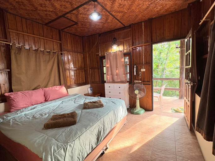 Bedroom 2, Sea Rock Hotel, Ko Phangan