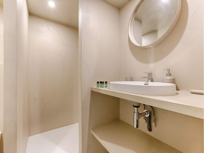 Facilities 4, Beautiful AC Duplex Bastille Le Marais, Paris