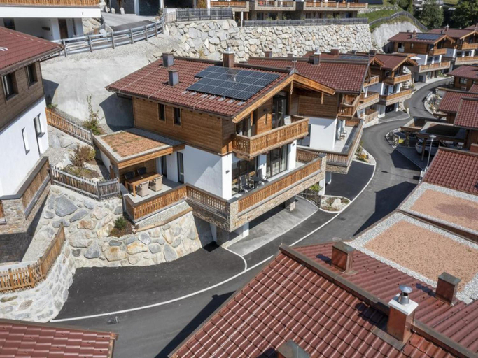 Exterior view 4, Stylish Chalet by Ski Slopes, Zell am See