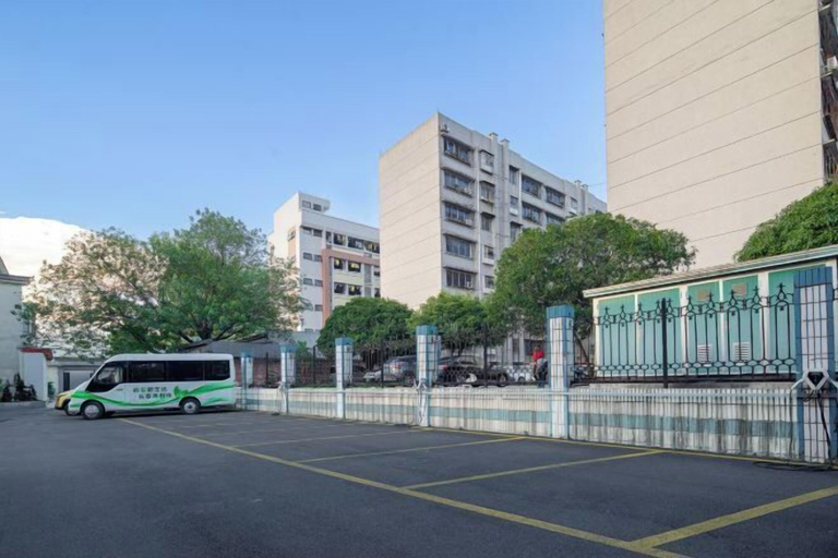 Parking 4, Wuling Hotel (Liuzhou High-speed Railway Station), Liuzhou