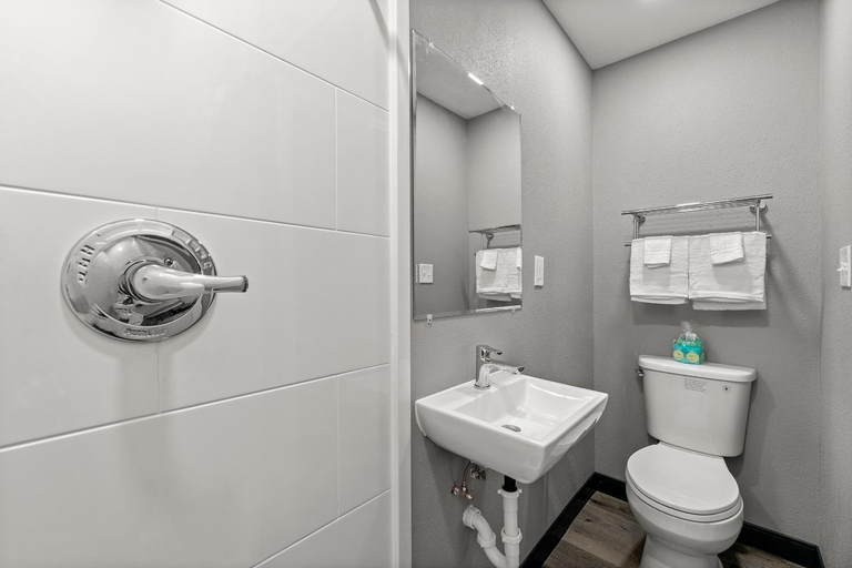 Bathroom 3, Southern Suites Kennesaw, Cobb