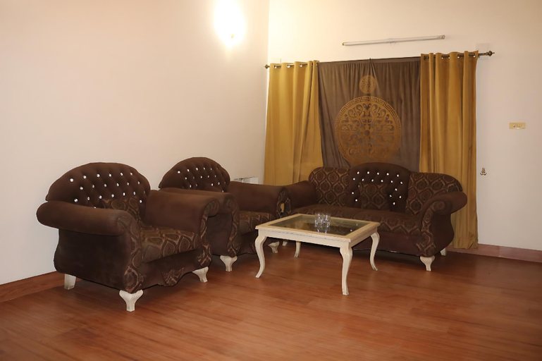 Others 4, Mulberry Guest House F-10, Islamabad