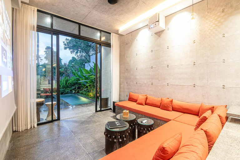 2, Modern 2BR Villa Enclosed Living Heart of Canggu, Badung