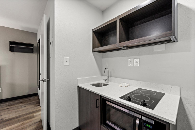 Others 5, Southern Suites Kennesaw, Cobb