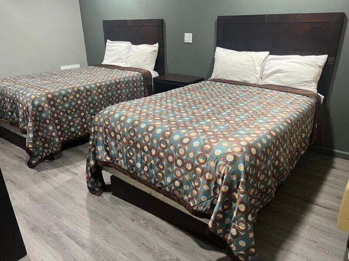 Bedroom 3, Red Carpet Inn, Cuyahoga