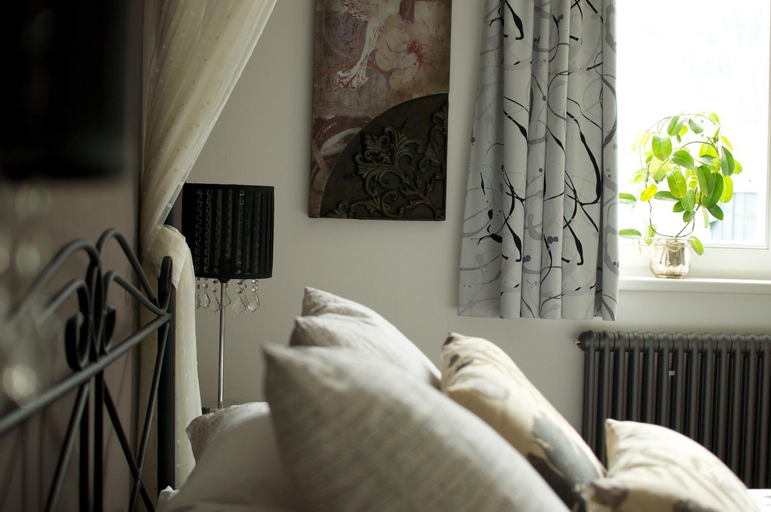 Bedroom 3, Zenana Boutique Hotel, Bolzano
