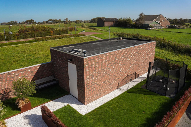 Others 3, Wil's Bed & Breakfast, Veere