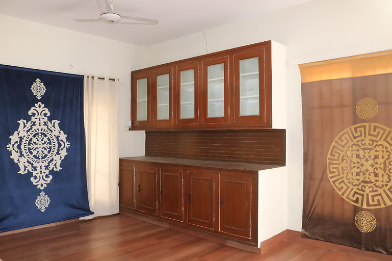Others 3, Mulberry Guest House F-10, Islamabad