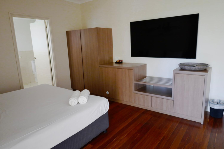 Bedroom 2, The Australian Hotel Motel, Dalby