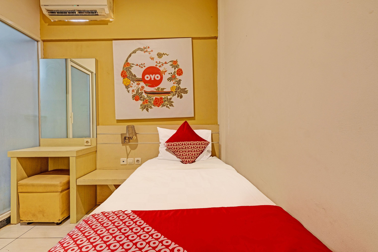 Bedroom 3, Hotel O Sky Guesthouse, Semarang