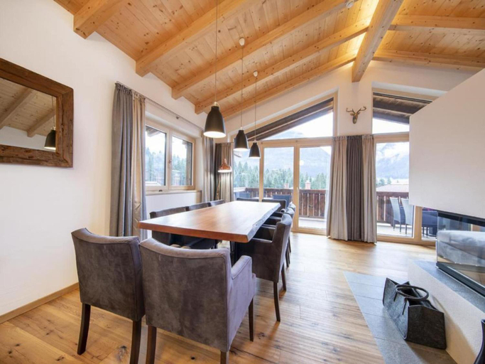 Facilities 2, Stylish Alpine Chalet with Carport, Zell am See