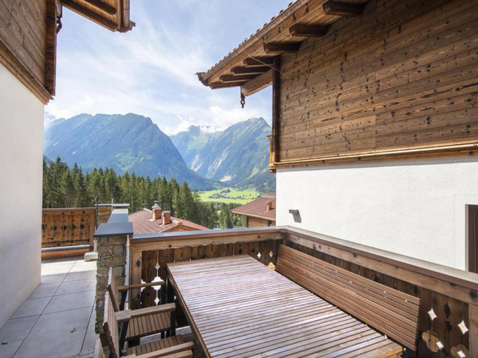 Balcony/terrace, Family Chalet Escape in the Alps, Zell am See