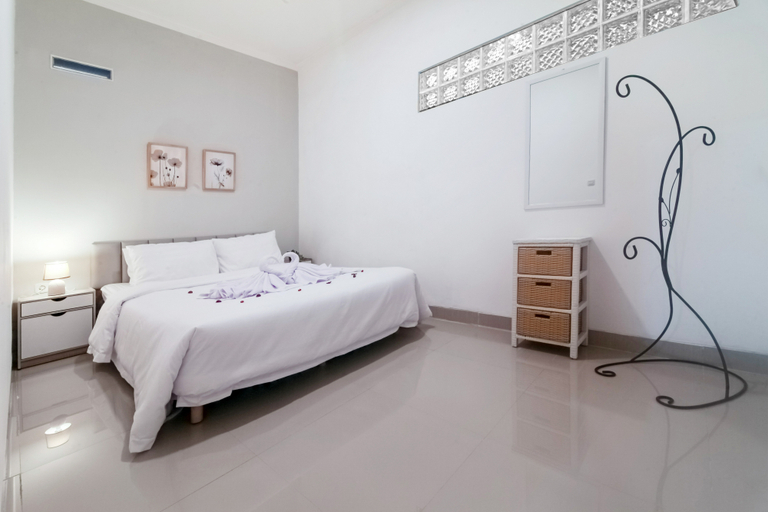 Bedroom 4, Villa Verbena W/ Pool & Backyard, Bandung