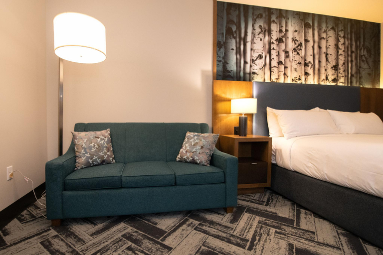 Bedroom 3, The Alder, Sullivan