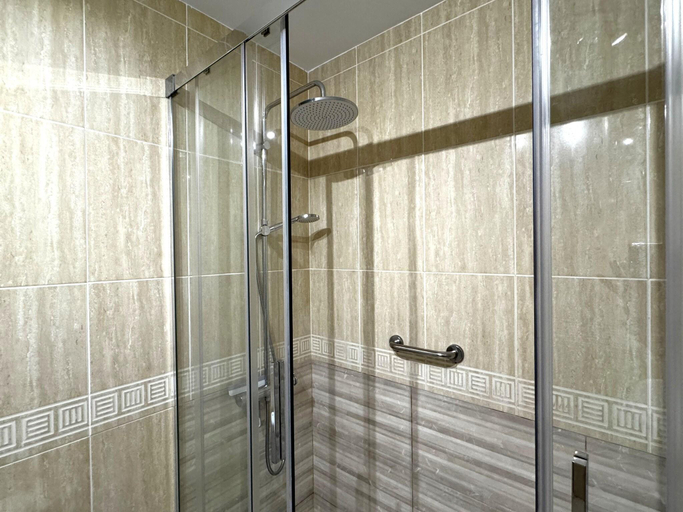 2, Premium Apartment in Roquetas de Mar, Almería