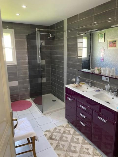 Bathroom 3, B&B de Saint Come de Fresne, Calvados