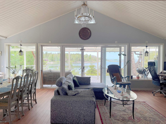 2, Villa with Sea Views on Vaddo Island, Norrtälje