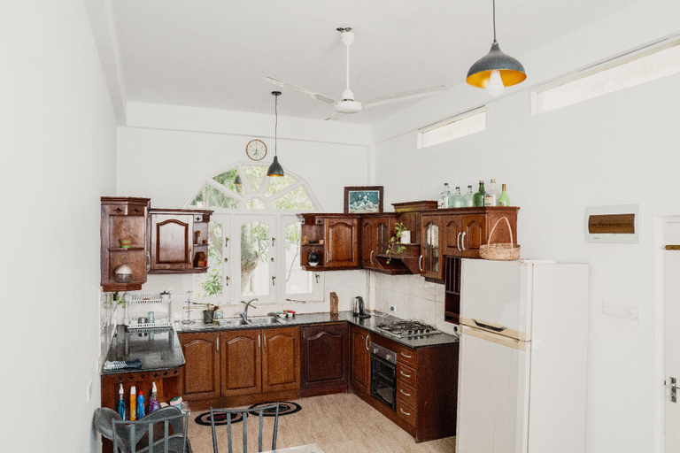 Kitchen, Skyport Villa Negombo, Katana